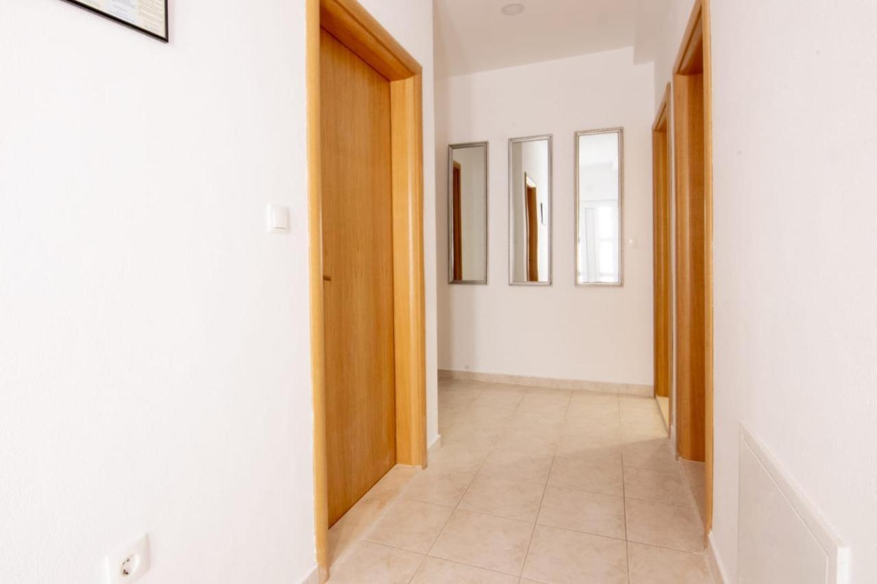 Apartment Cvita Free Beach Parking Makarska Esterno foto
