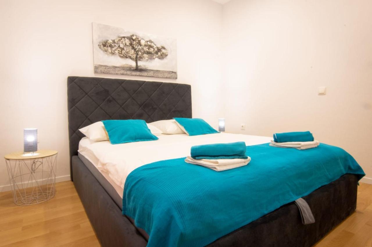 Apartment Cvita Free Beach Parking Makarska Esterno foto